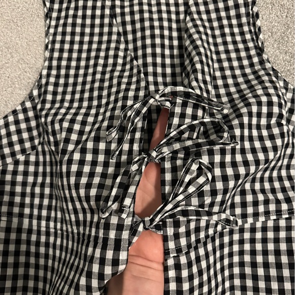 Gingham Patterned bow top - Picture 2 of 3